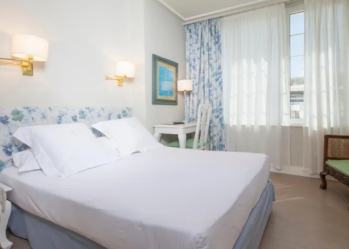 Hotel Niza