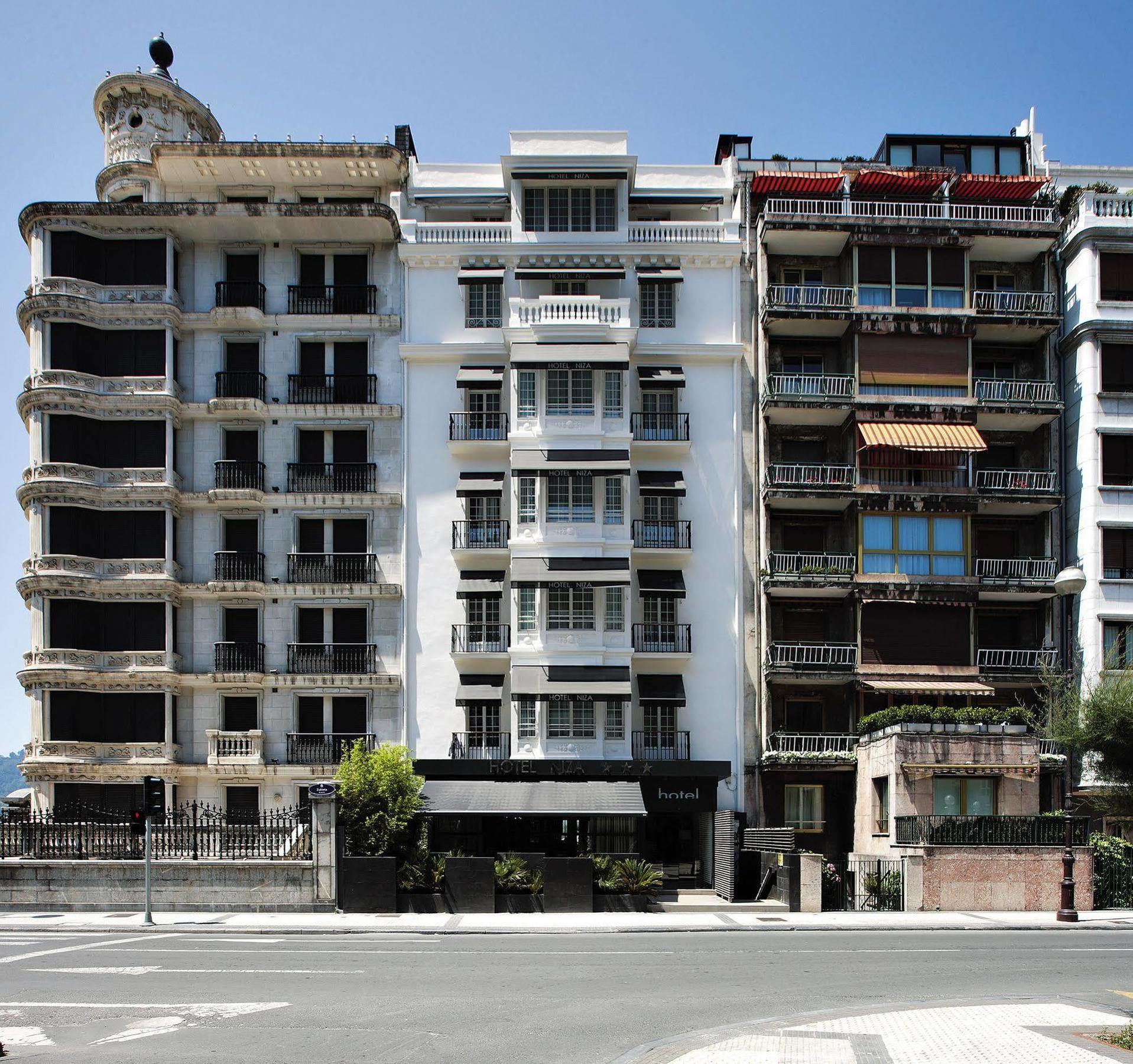 Niza Hotel